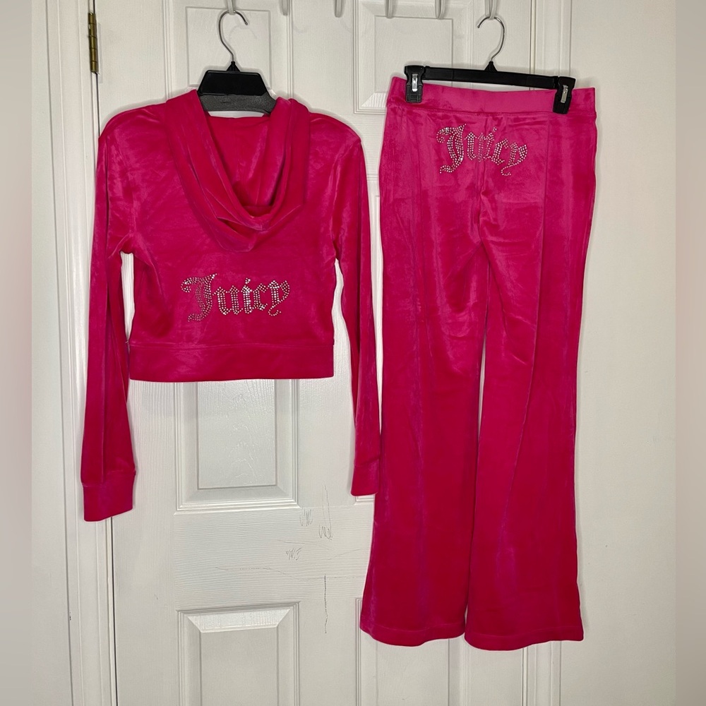 Juicy Couture Velour Tracksuit Set Vixen Pink Rhinestone Logo – Size Small